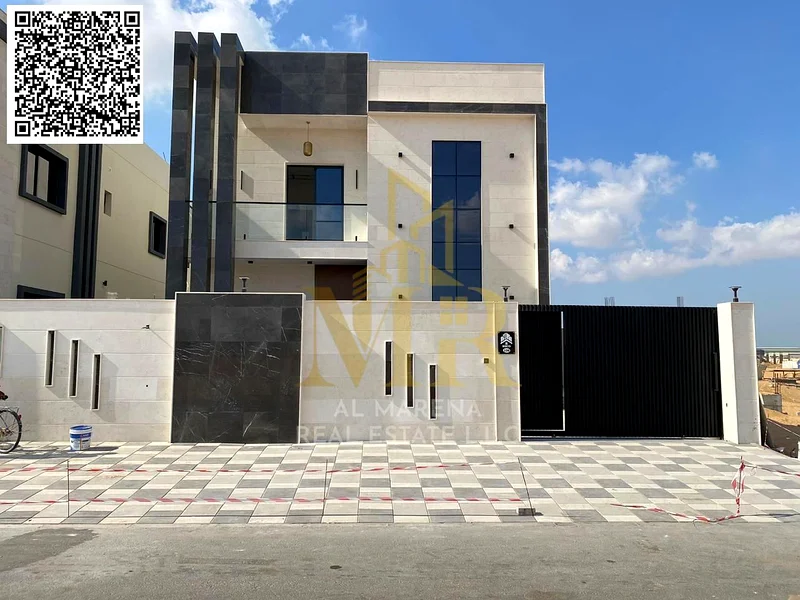 For sale - a luxurious villa with a swimming pool in a prime location in Ajman, featuring high-end finishing and modern design, including registration63898671242626111