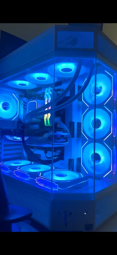 FOR SALE: High-End Gaming PC + 32” 4K OLED Monitor – RTX 4080, Ryzen 9, 64GB DDR5 – Like New!63257629221250113