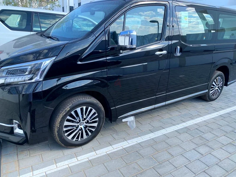 Toyota Granvia Premium 2025, V6 3.5L, Brand New, Full Options, GCC Specs from Al Futtaim63157885969921112
