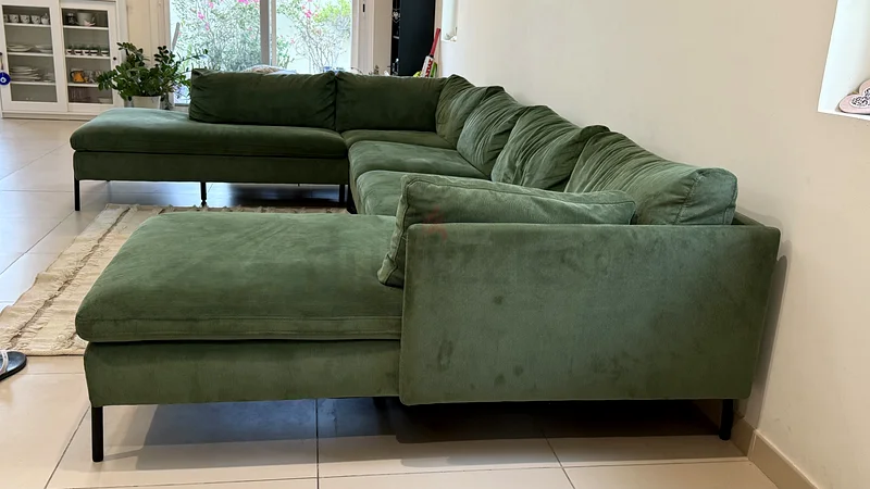 Green Modular 6-Seater Sofa with Double Chaise – Excellent Condition63222341146370111