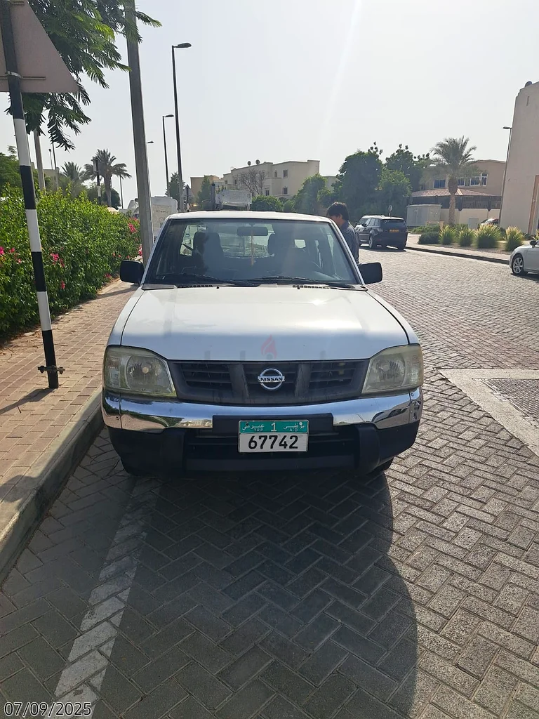 بيك أب نيسان للبيع موديل 2015، كابينة مزدوجة63226738686851112