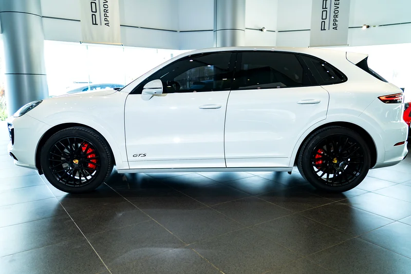 Porsche Cayenne GTS REF# USD1604 2 Yrs Warranty63225313686531113