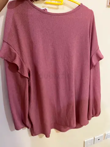 Chic and Comfy Womens Top - Perfect for Everyday Wear!