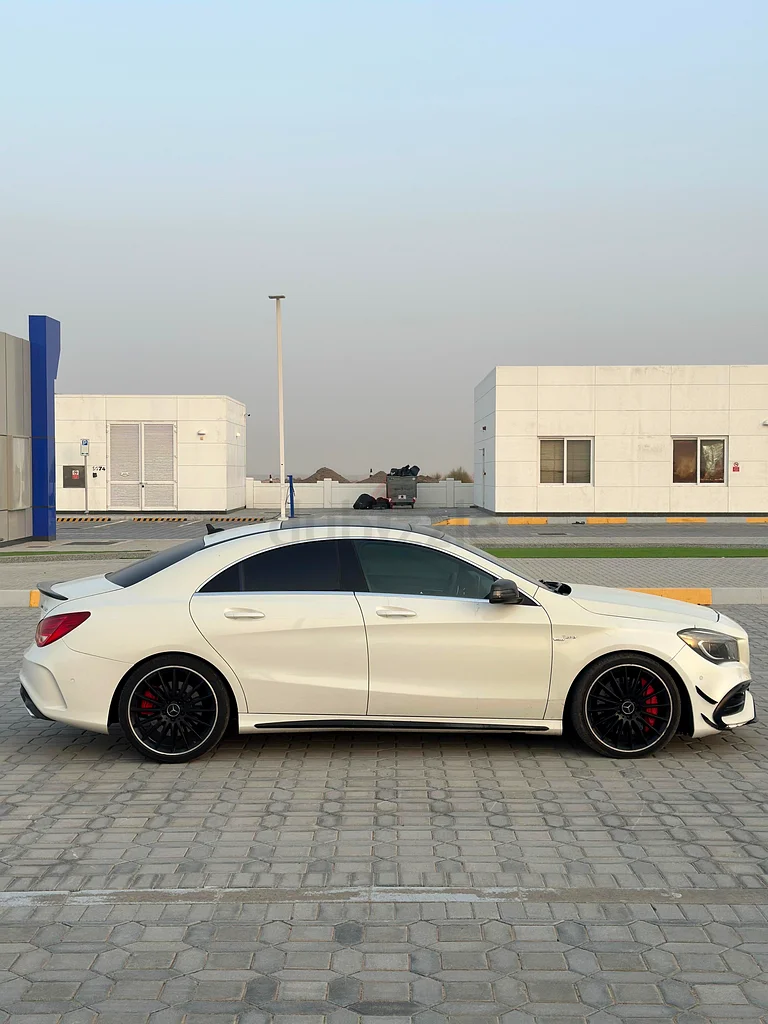 Mercedes benz CLA45 AMG GCC63157444516226113
