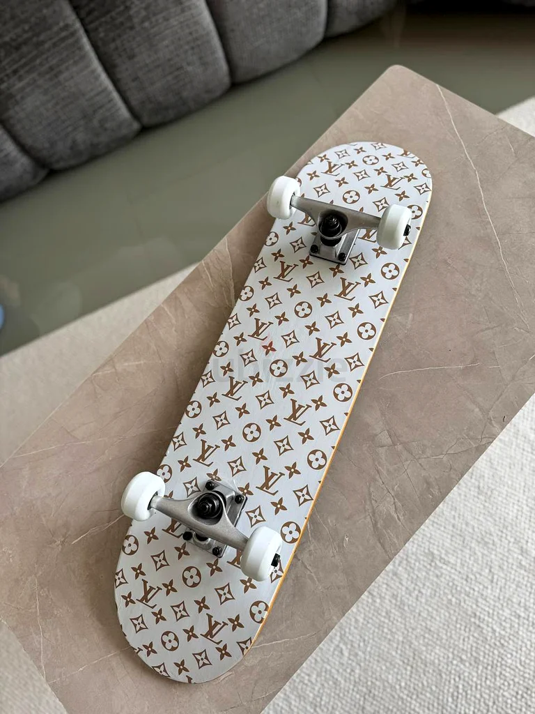 LOUIS VUITTON63169934126338111