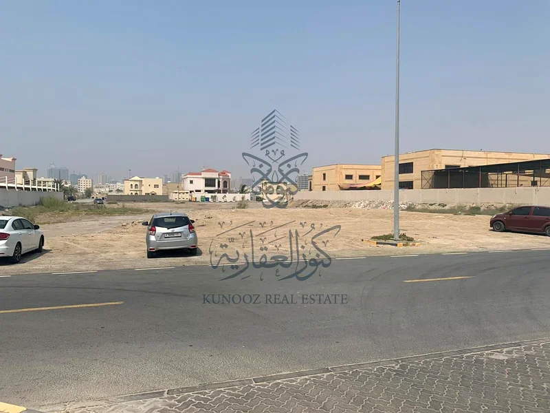 أرض تجارية مرخصة لمدرسة في العزرة، الشارقة، بمساحة 6,720 متراً مربعاً63183235590531114