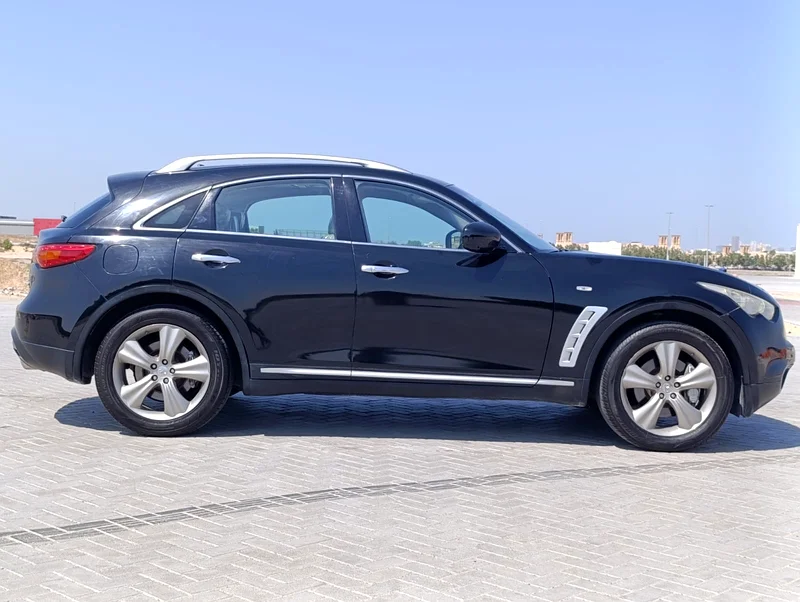Infinity Fx 35 2009 Model GCC  
Perfect Condition  
Smoothly Drives  
Ready for Registration63155091703041112