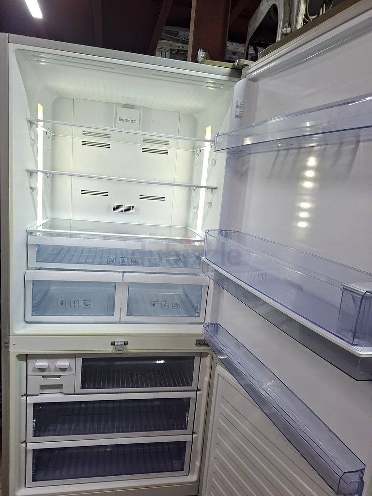 Full Large Size Beko Pro Smart inverter Refrigerator (Bottom freezer) For sale with Free Delivery63168055069313111