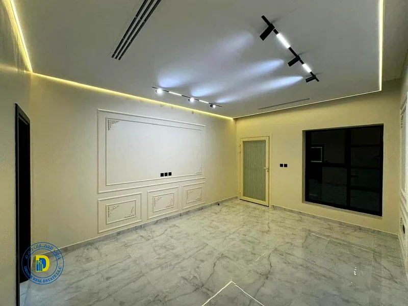 For sale at a fantastic price, a modern villa with 3 rooms in the Al Helio 1 area, Ajman, super deluxe finishing, freehold , bank financing63892120963330114