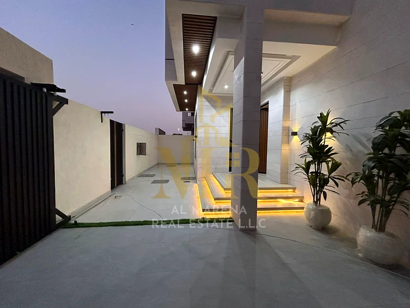 For sale: modern villa with pool, including registration fees, freehold ownership for all nationalities.63898554113795114