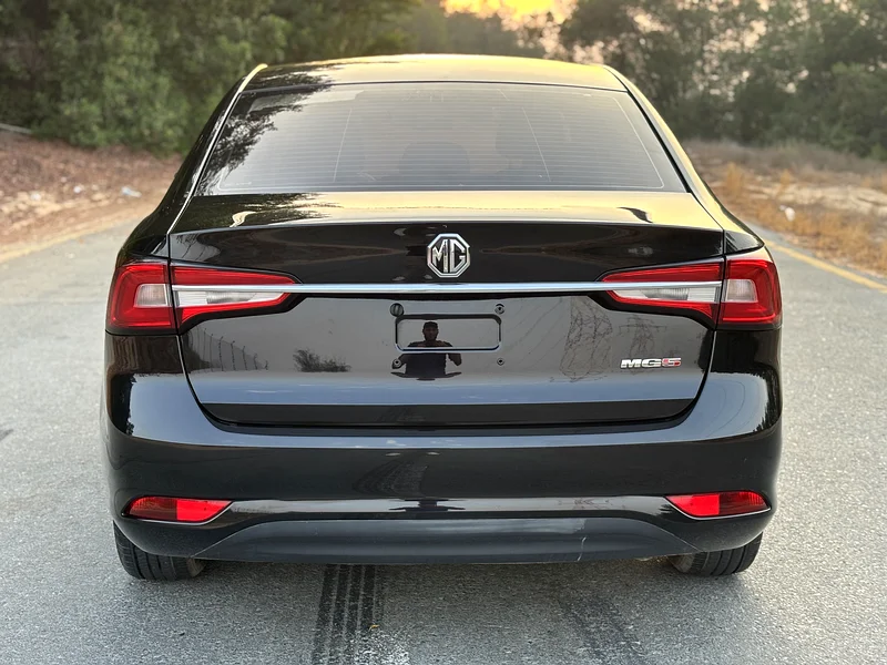 MG—MG5—2024–GCC—FREE ACCIDENT—ORIGINAL PAINT—LOW MILEAGE—EXCELLENT CONDITION63154620765441113