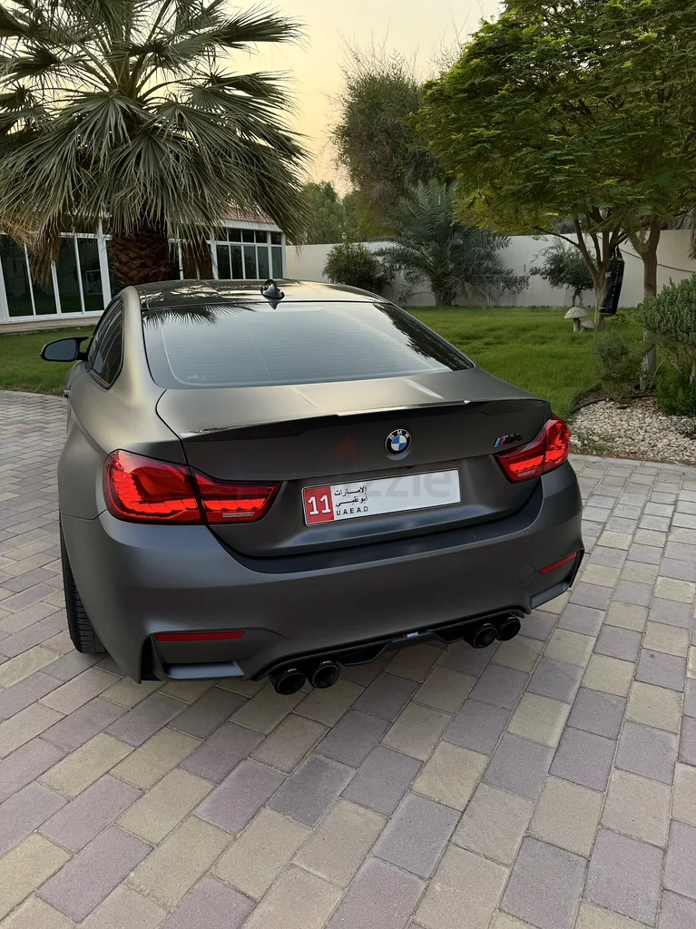 بي إم دبليو M4 كوبيه - دول مجلس التعاون الخليجي - عادم تيتانيوم أكرابوفيتش - أبل كاربلاي63156542467970114