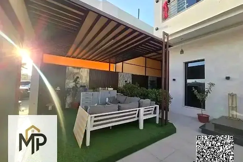 فيلا فاخرة للبيع في منطقة الهيليو - تشمل الكهرباء والمياه وتكييف الهواء63914724354690113