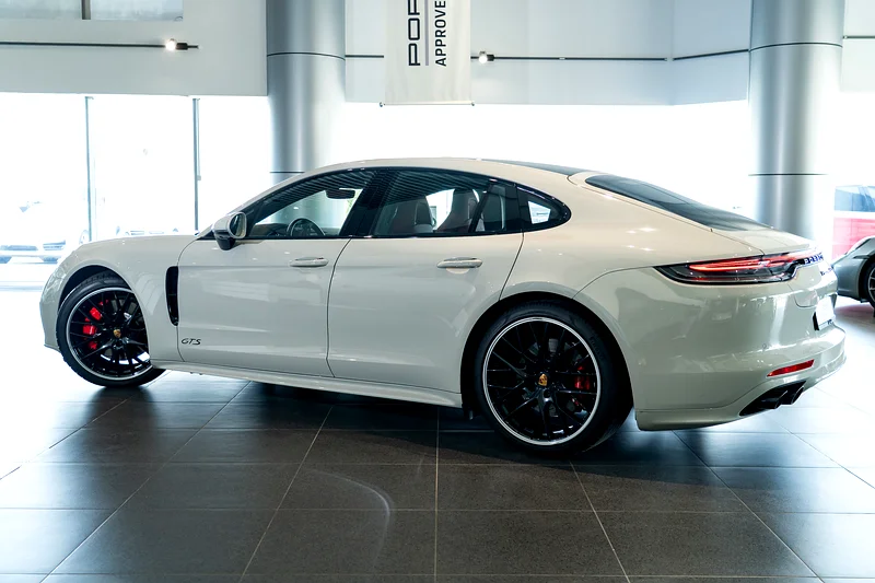 Porsche Panamera GTS REF# USD2152 2 Yrs Warranty63156541477251111