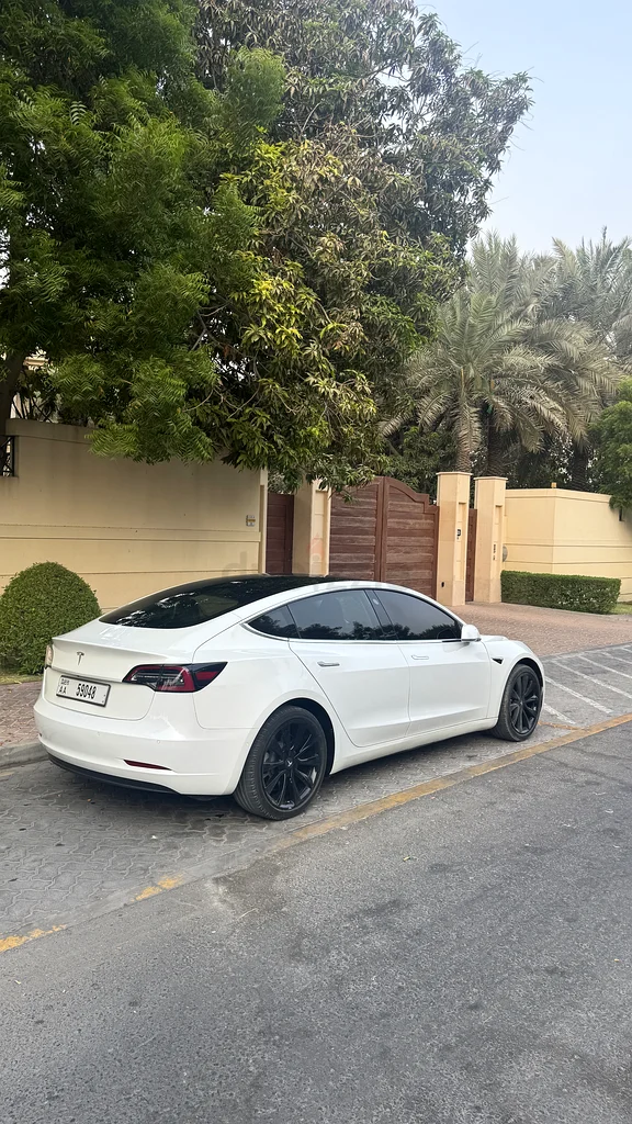 Tesla model 3 2020 GCC low mileage with warranty63156040492931112