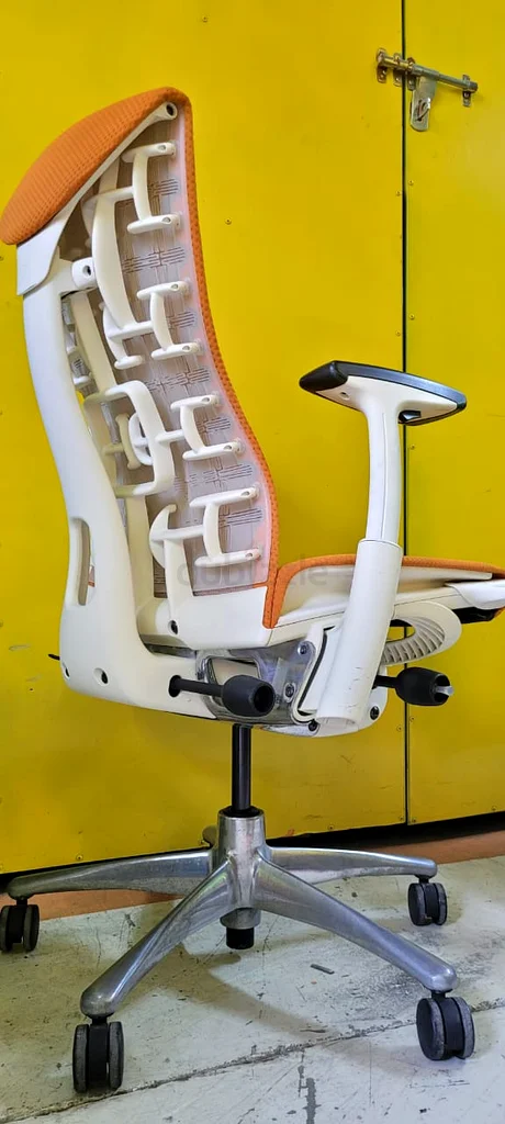 Herman miller Embody Chair Orange Edition63216835322754111