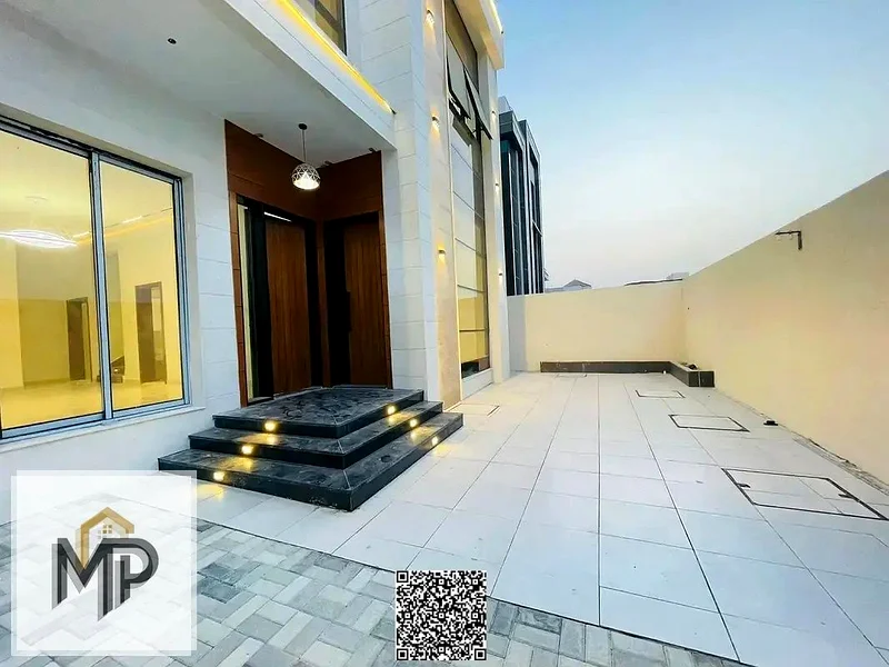 فيلا للبيع في أفضل المواقع السكنية في منطقة الهيليو، خلف الحديقة مباشرةً، بتشطيب شخصي، مباشرة من المالك63899001670915113