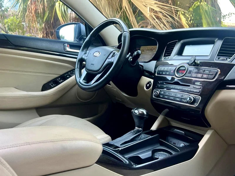 Kia Cadenza 2014 – GCC Specs | Smooth Drive | Great Value63150948937089114