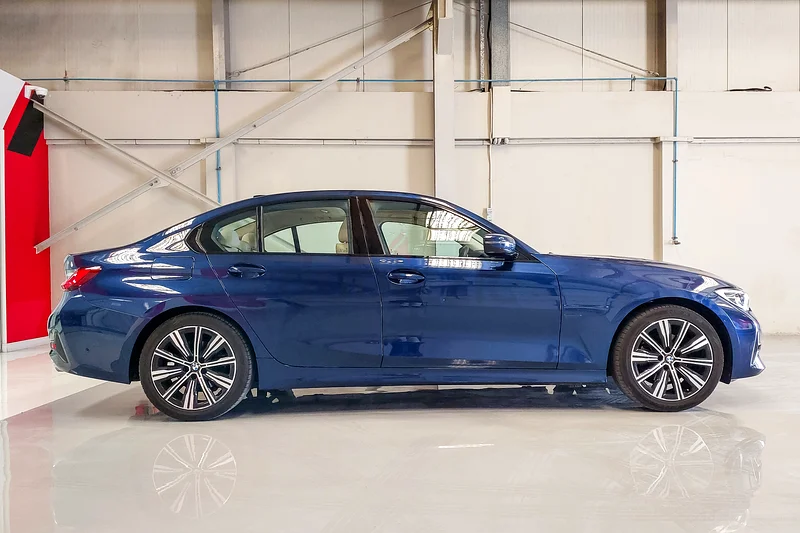 AED 1596/month | 2020 BMW 3-Series 320i | GCC Specs | Ref#31835663156993539201113