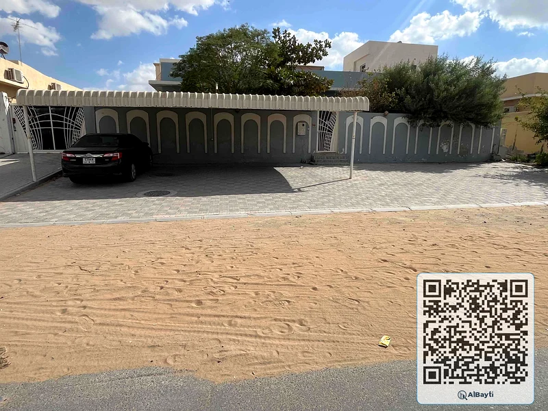فيلا تجارية وسكنية للبيع على الطريق63196120868739111