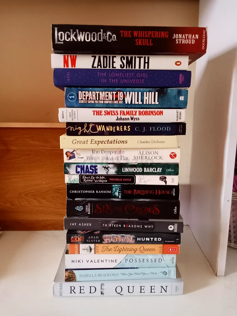 18 كتابًا مشهورًا للبيع (السعر يعتمد على الكتاب)632253412207381125