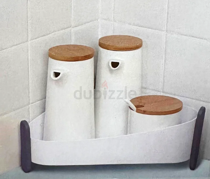 Stylish Kitchen Condiment Organizer for a Clutter-Free Space63185240603266112