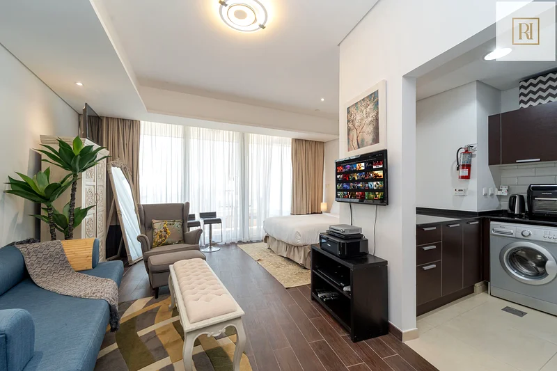 Spacious Studio | Open View | Monthly Stays | Bills included63830943933186112