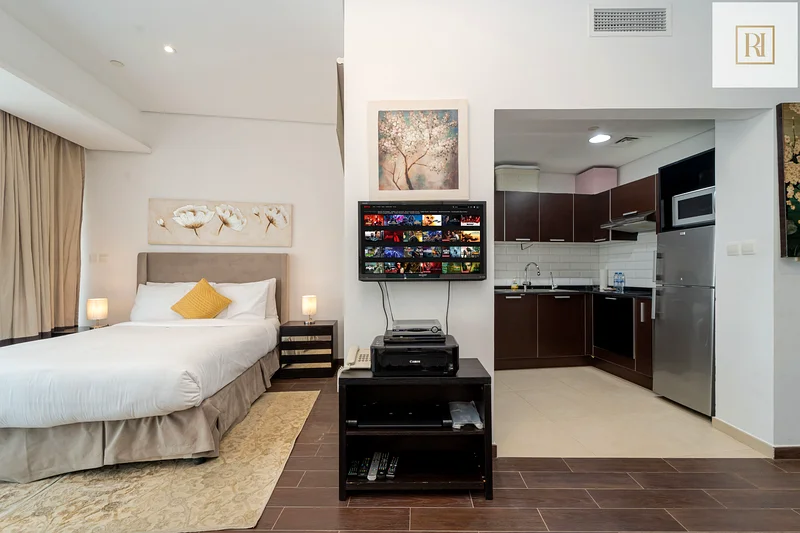 Spacious Studio | Open View | Monthly Stays | Bills included63830943933186110
