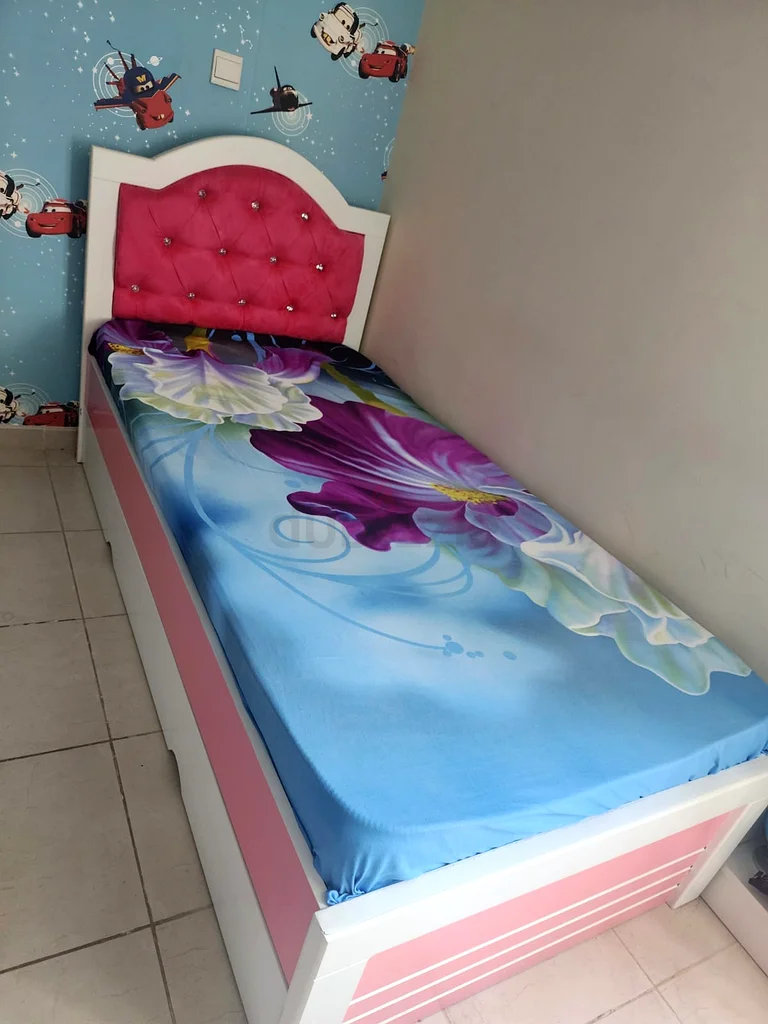 Furniture63187701304450112