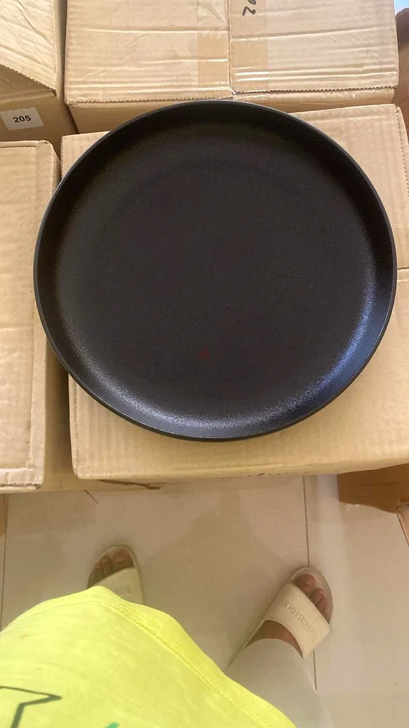 Stylish Ceramic Decorative Plate - Perfect for Home Decor!63216838640769113