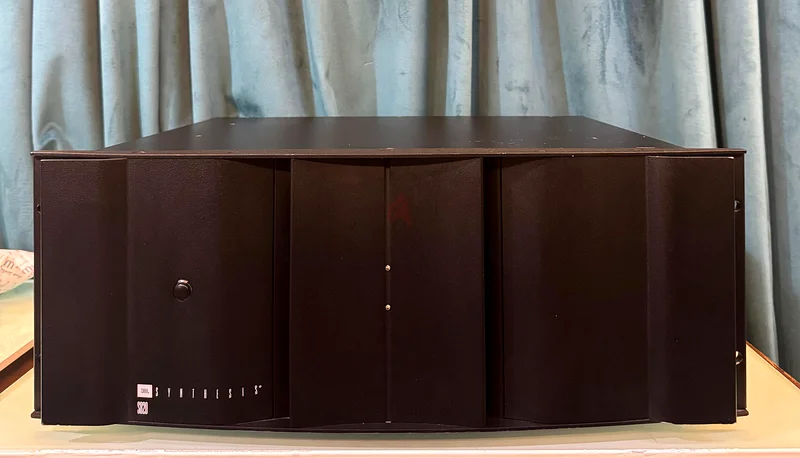 مُضخم طاقة JBL SYNTHESIS S820 ثنائي القناة بقدرة 200 واط632635261158421120