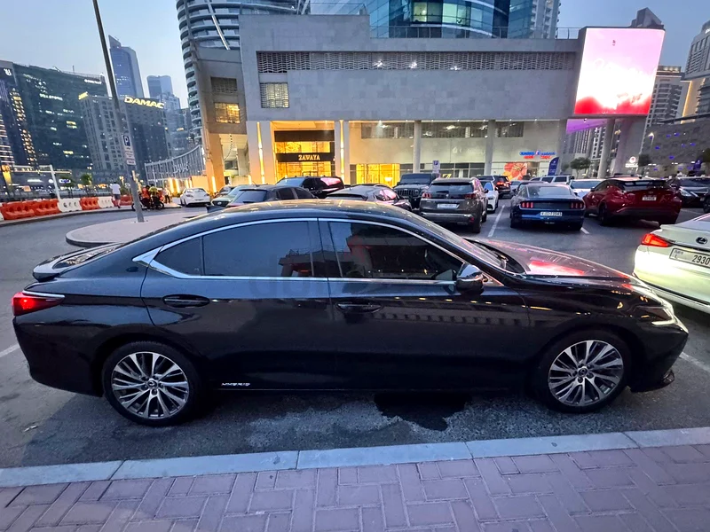 Lexus ES300 H FIX PRICE63155553565313112
