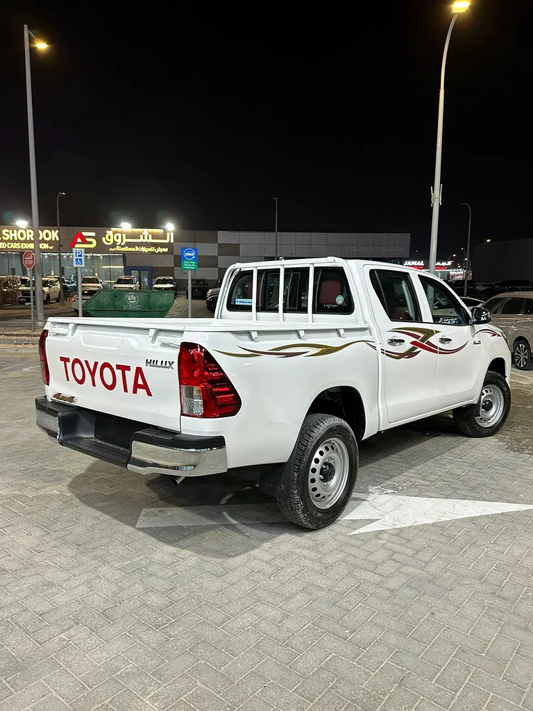 أبوظبي مدينة رائعة تقريبًا.63146742768514113