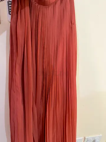 Elegant Rust Pleated Dress for Every Occasion!