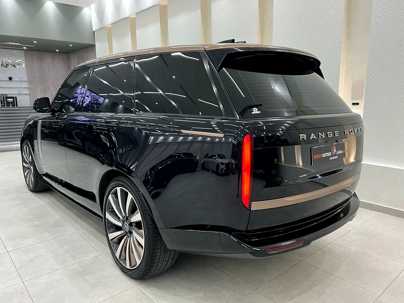 رينج روفر SV P530 V8، موديل 2023، مواصفات خليجية، تحت ضمان الوكيل وخدمة العقد63155553819905113