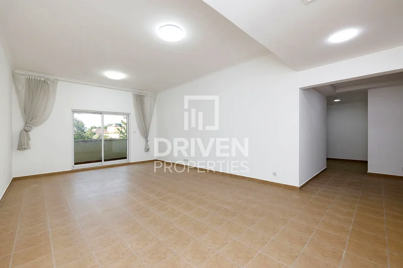 Spacious Unit with Maids Room | Community View63915362746371113