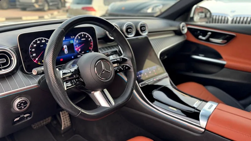 2023 Mercedes C200 GCC Specs Full service history and dealer warranty63156994078978114