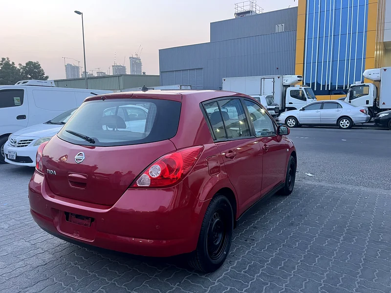 للبيع نيسان تييدا موديل 2008 HB خيار كامل جي سي سي63148165165825111