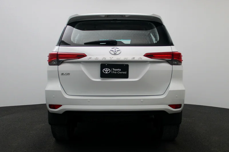 TOYOTA FORTUNER 5 DR P 2.7L AT EXR RA63157443980162113
