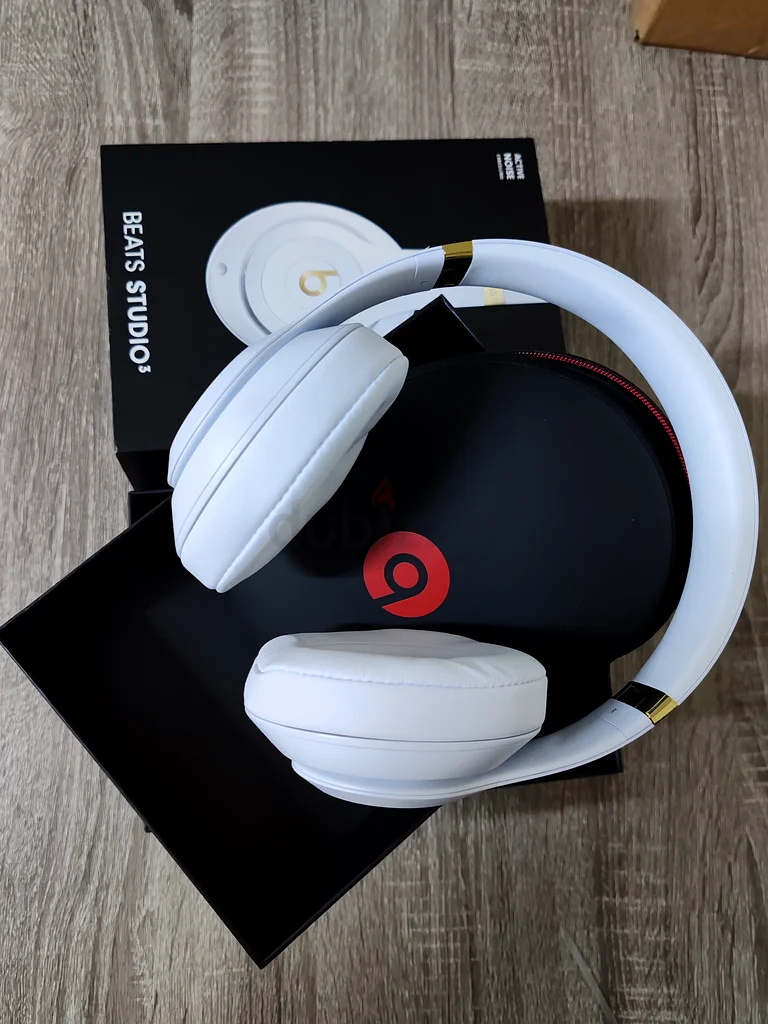 Studio3 Wireless Over-Ear Headphones With ANC Mic White632612819230751129