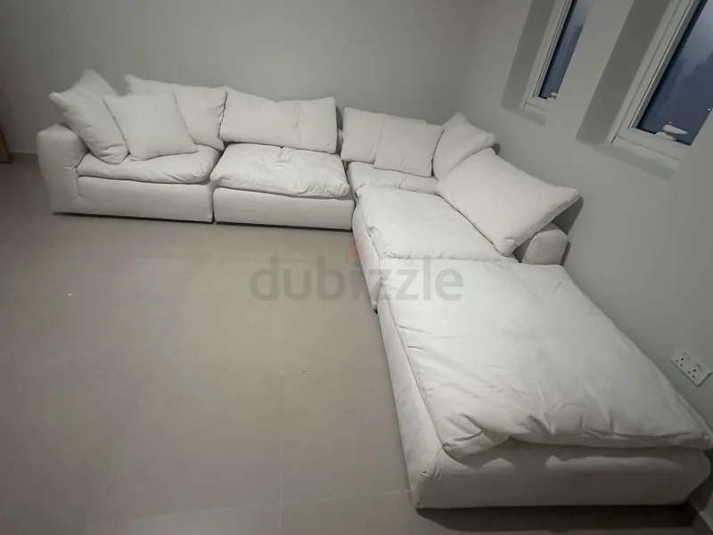 Selling Premium quality luxury Marina home feather filled Modular sofa and ottoman63180362317826111