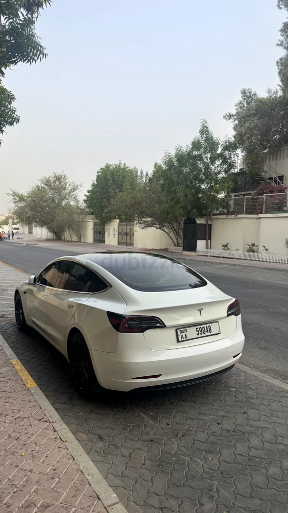 Tesla model 3 2020 GCC low mileage with warranty63156040492931113