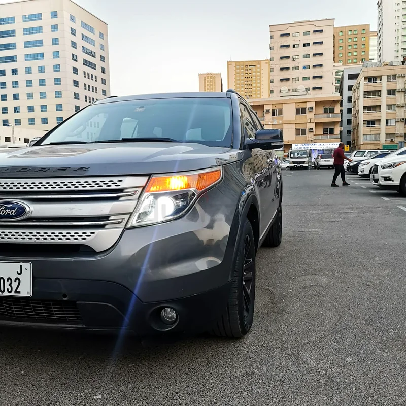 Dubai63156041570689112