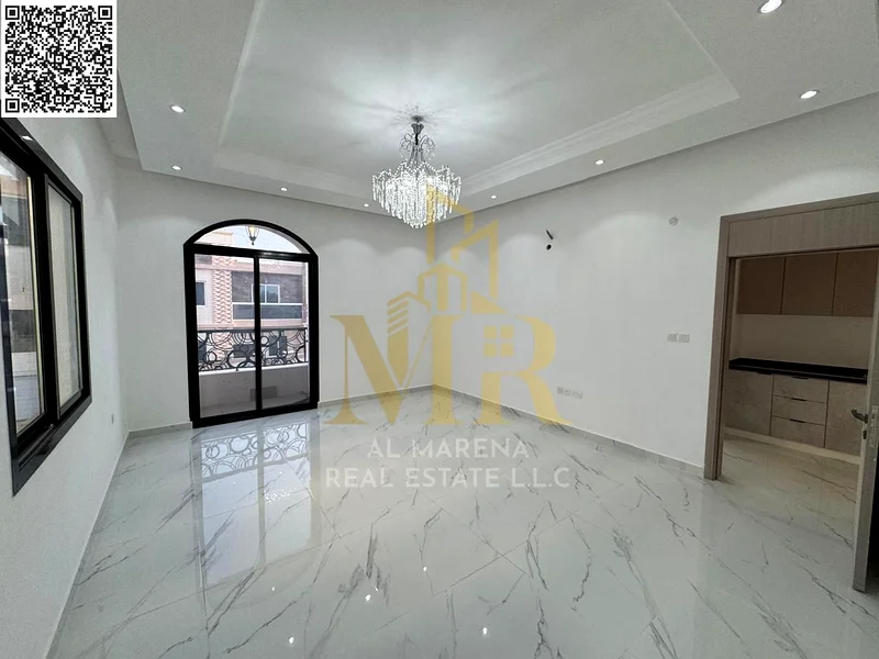 For sale – Corner villa in Al-Haliyyo neighborhood 2 | 3,500 sq ft land | 3,300 sq ft built | 5 master bedrooms | Includes electricity and water | 1,763914632622723114