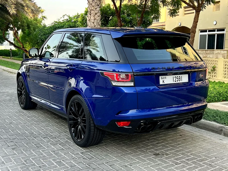 رينج روفر سبورت SVR V8 سعة 5.0 لتر، 575 حصان، للخليج، خيارات كاملة، طلاء أصلي، حالة ممتازة، مفتاحان63226219512579114
