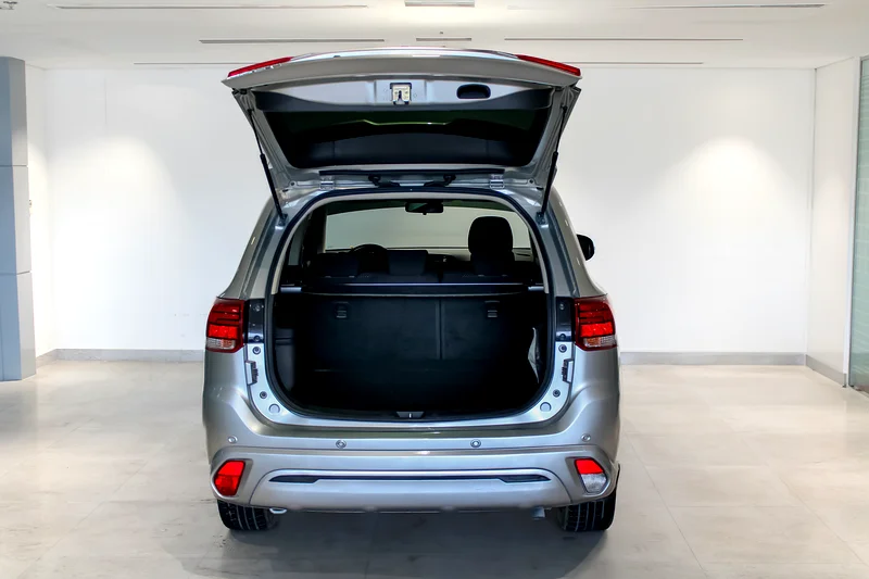 MITSUBISHI OUTLANDER HYBRID 202063155552843138114