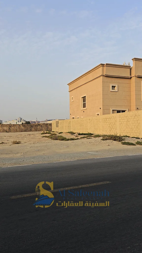 للبيع أرض زاوية في العزرة63183235749506113