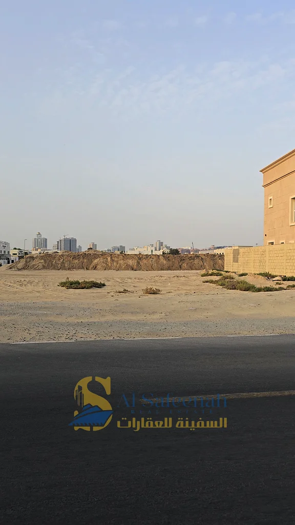 للبيع أرض زاوية في العزرة63183235749506112