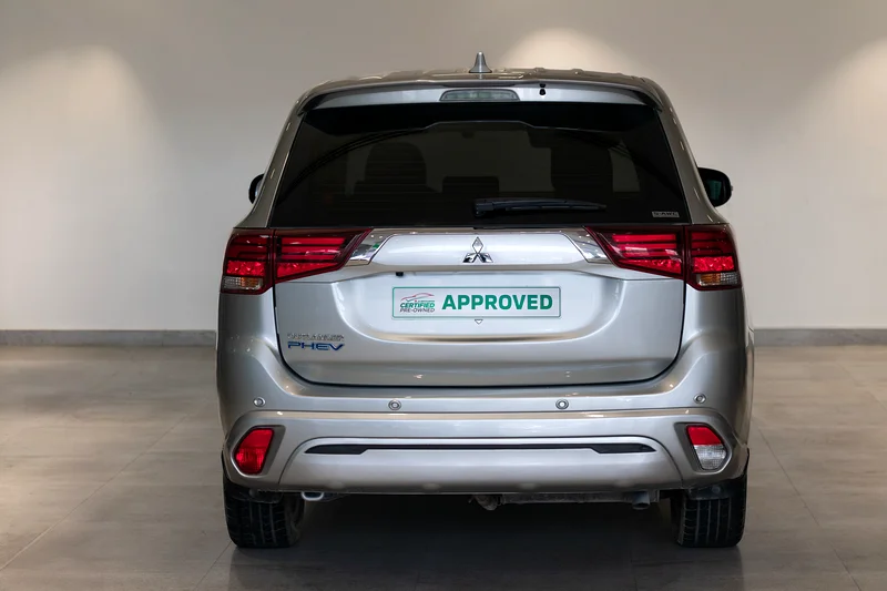 MITSUBISHI OUTLANDER HYBRID 202063155552843138113