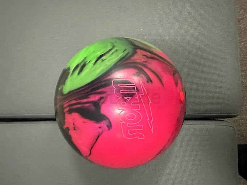 Vibrant Storm Bowling Ball for Sale!63169465590273117